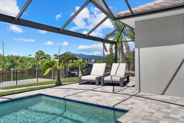 15672 LAKELAND CIRCLE, Port Charlotte, FL 33981