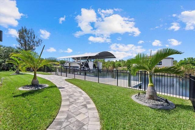 15672 LAKELAND CIRCLE, Port Charlotte, FL 33981