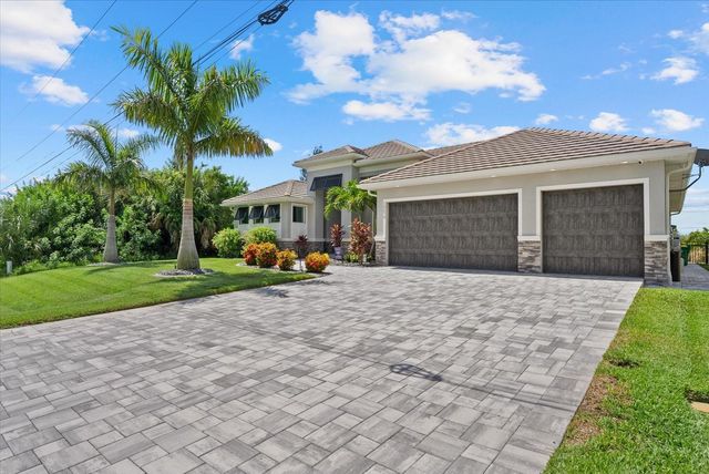15672 LAKELAND CIRCLE, Port Charlotte, FL 33981