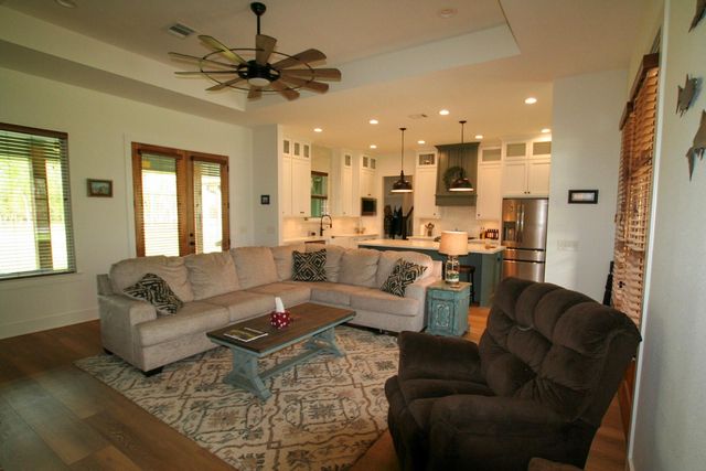 455 E Walton Road, Lumberton, TX 77657