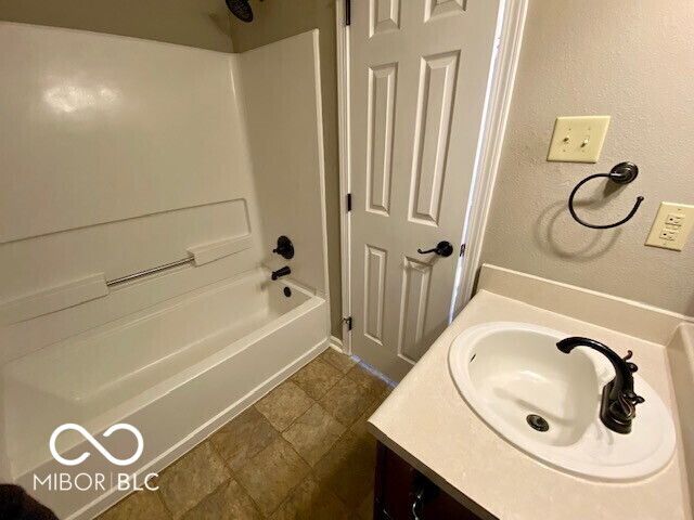 16736 Aulton Drive, Noblesville, IN 46060