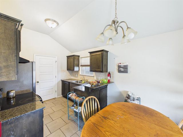 12500 Heritage Oaks Drive, Oklahoma City, OK 73120