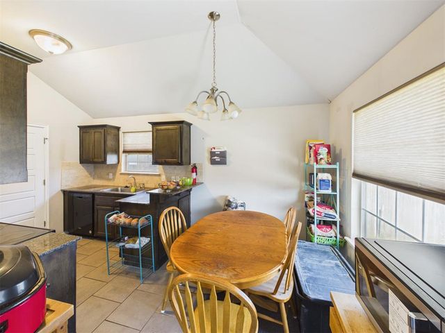 12500 Heritage Oaks Drive, Oklahoma City, OK 73120