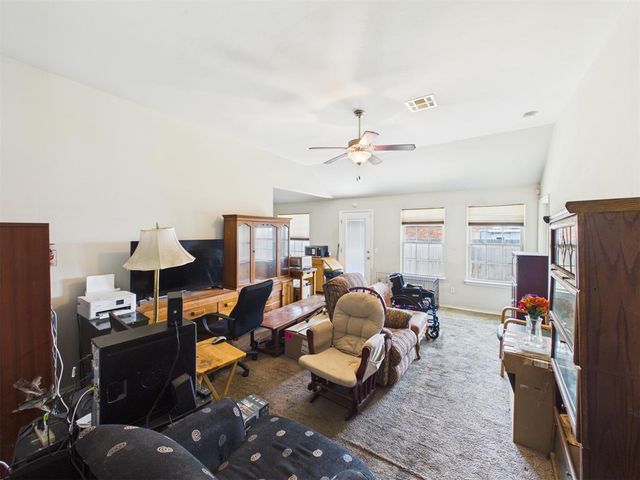 12500 Heritage Oaks Drive, Oklahoma City, OK 73120