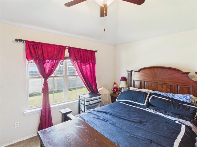 12500 Heritage Oaks Drive, Oklahoma City, OK 73120