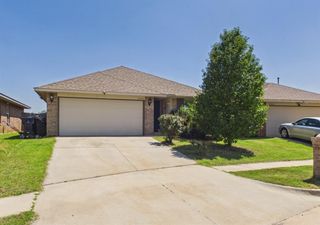 12500 Heritage Oaks Drive, Oklahoma City, OK 73120