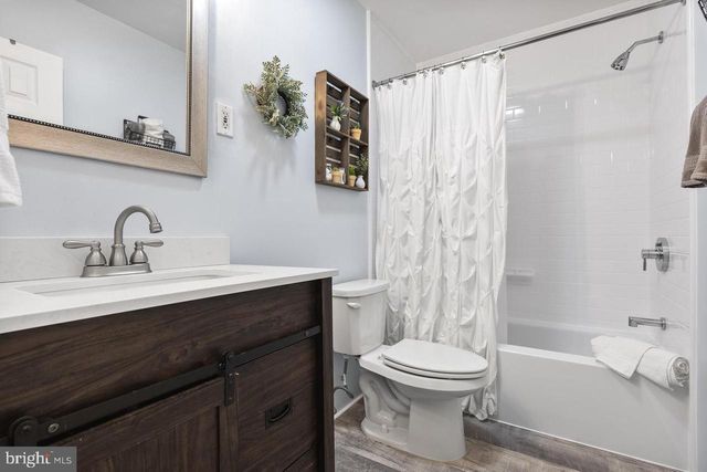 119 LINDA AVE, Delran, NJ 08075