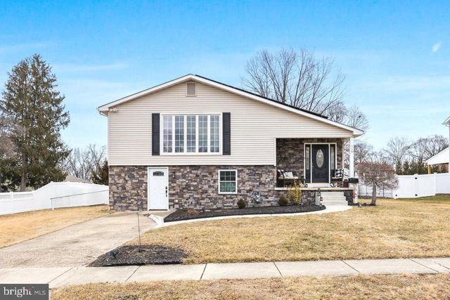 119 LINDA AVE, Delran, NJ 08075