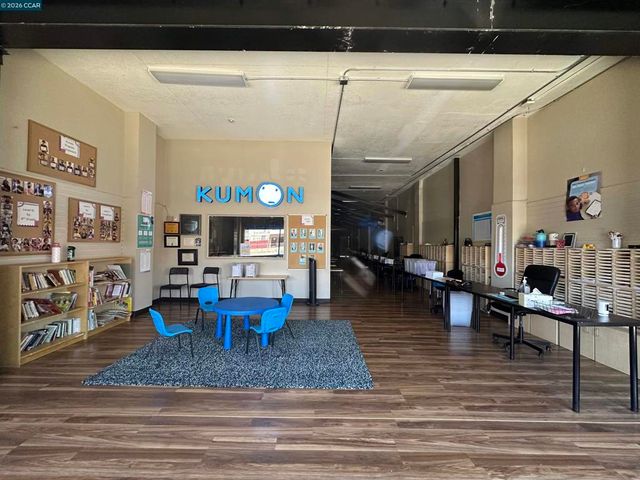 689 E 14Th St, San Leandro, CA 94577