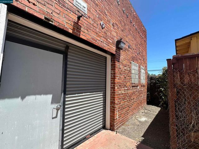 689 E 14Th St, San Leandro, CA 94577