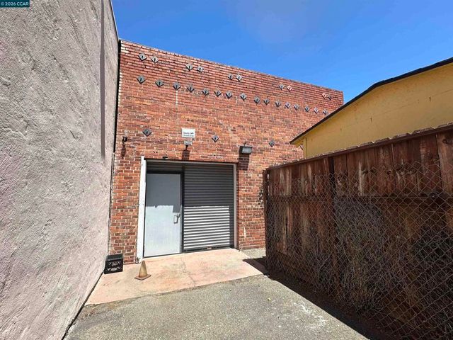 689 E 14Th St, San Leandro, CA 94577