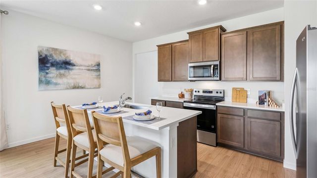 8625 PINECREST TRAIL, Wildwood, FL 34785