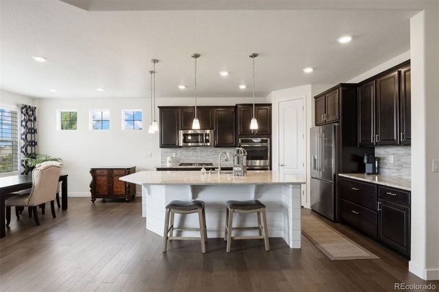 8015 S Vandriver Way, Aurora, CO 80016