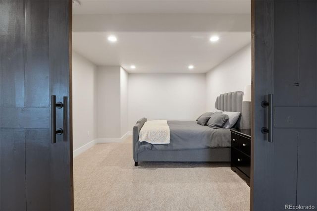 8015 S Vandriver Way, Aurora, CO 80016
