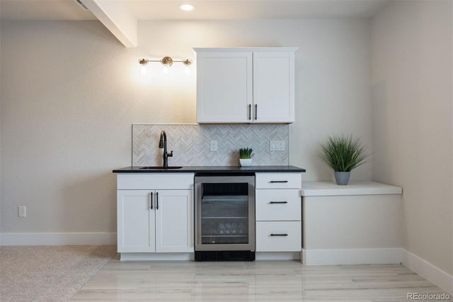 8015 S Vandriver Way, Aurora, CO 80016