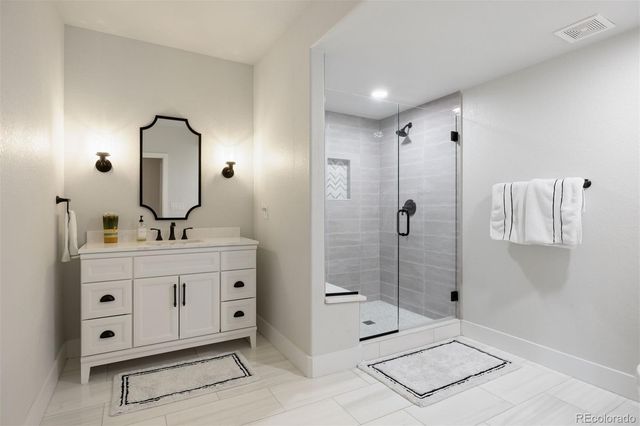8015 S Vandriver Way, Aurora, CO 80016
