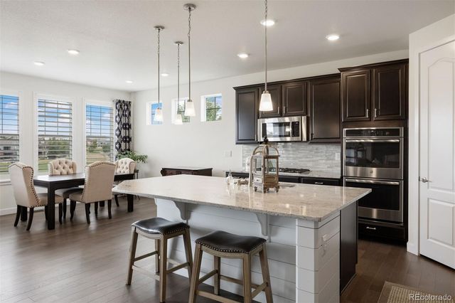 8015 S Vandriver Way, Aurora, CO 80016