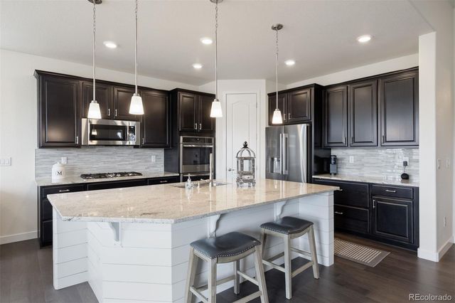 8015 S Vandriver Way, Aurora, CO 80016