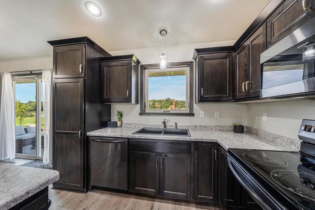7802 N BROWN COUNTY LINE ROAD, Pulaski, WI 54162