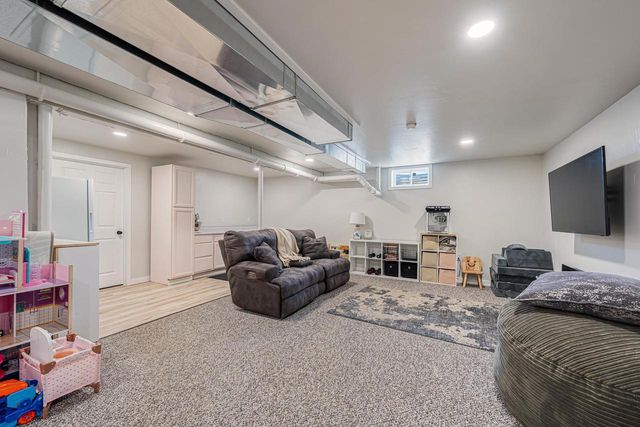 7802 N BROWN COUNTY LINE ROAD, Pulaski, WI 54162