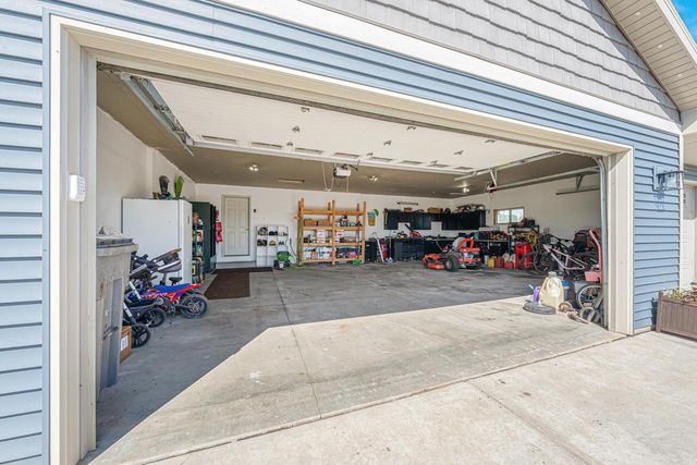 7802 N BROWN COUNTY LINE ROAD, Pulaski, WI 54162