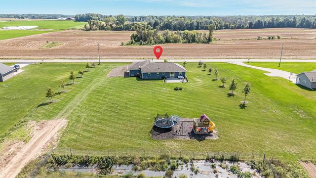 7802 N BROWN COUNTY LINE ROAD, Pulaski, WI 54162