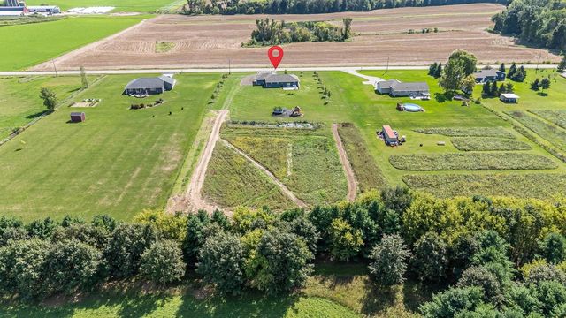 7802 N BROWN COUNTY LINE ROAD, Pulaski, WI 54162