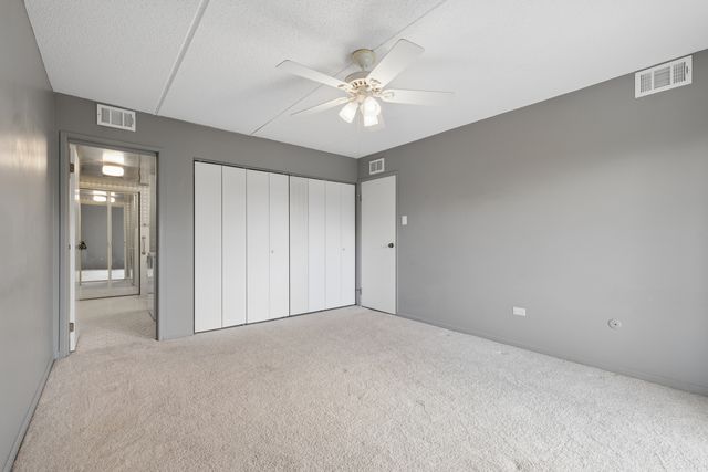 8025 Woodglen Lane 403, Downers Grove, IL 60516