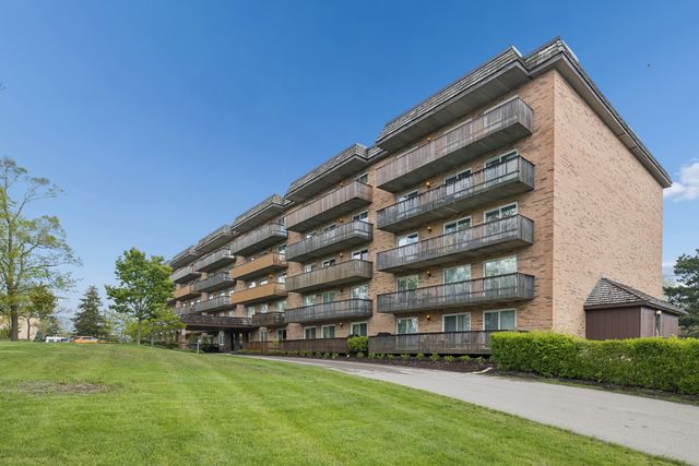 8025 Woodglen Lane 403, Downers Grove, IL 60516