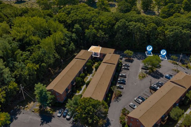 35 Westgate Rd 6, Boston, MA 02467
