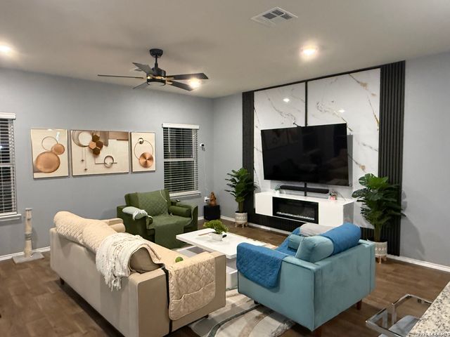 1713 Champagne Oak, New Braunfels, TX 78130