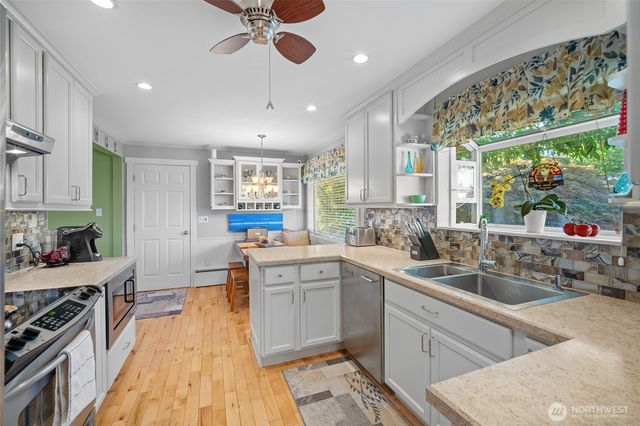 2459 Crestline Street, Ferndale, WA 98248