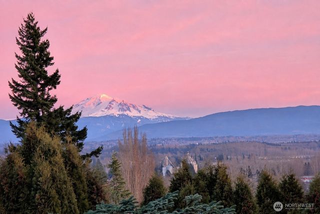 2459 Crestline Street, Ferndale, WA 98248