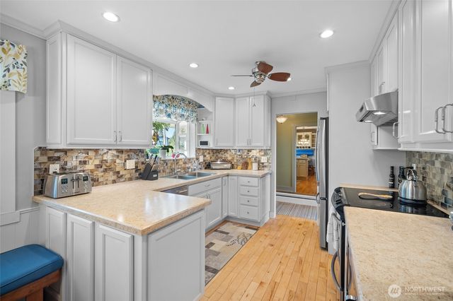 2459 Crestline Street, Ferndale, WA 98248