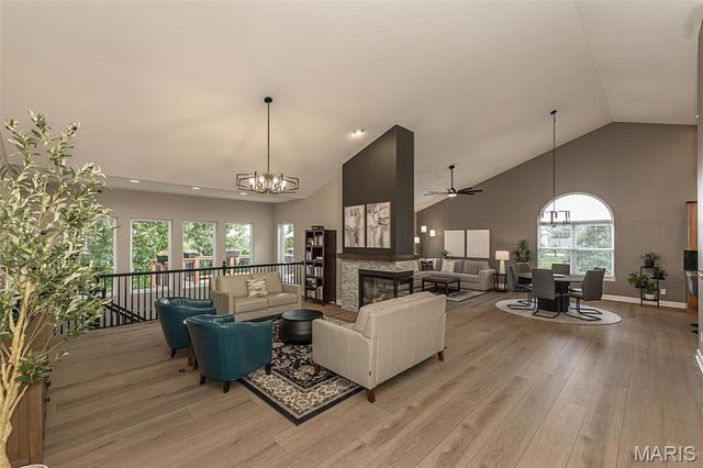4081 Stonecroft Drive, St Charles, MO 63304