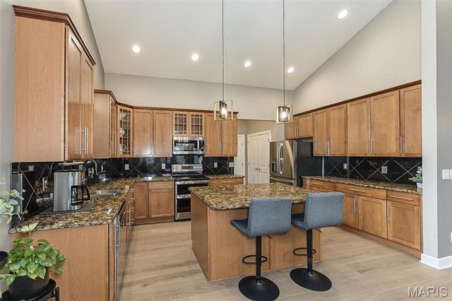 4081 Stonecroft Drive, St Charles, MO 63304