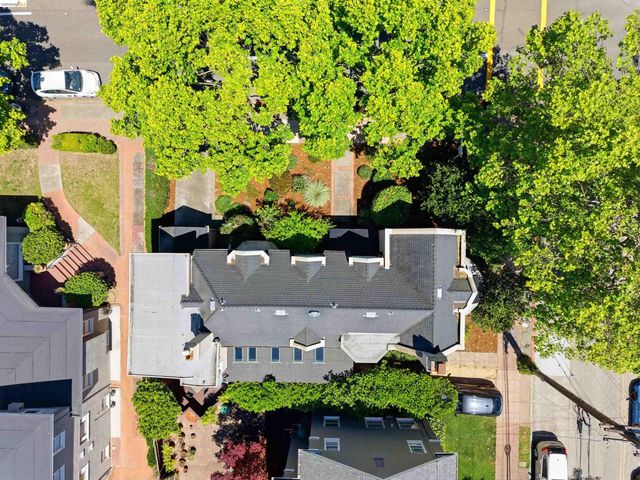 235 Highland Ave, Piedmont, CA 94611
