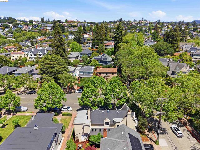 235 Highland Ave, Piedmont, CA 94611