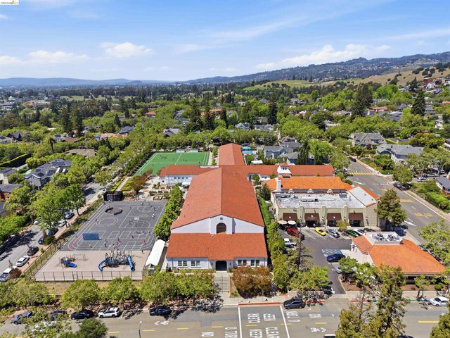 235 Highland Ave, Piedmont, CA 94611