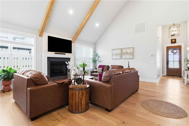 1171 Longbourn Drive, Centerton, AR 72719