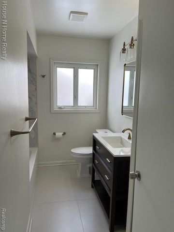 2500 E Hudson Avenue, Royal Oak, MI 48067