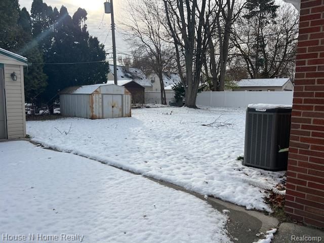 2500 E Hudson Avenue, Royal Oak, MI 48067