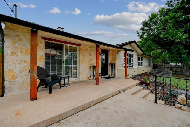 1518 Glen Rd, Kerrville, TX 78028
