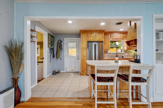 1518 Glen Rd, Kerrville, TX 78028