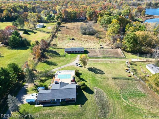 1656 S Lapeer Road, Lapeer, MI 48446