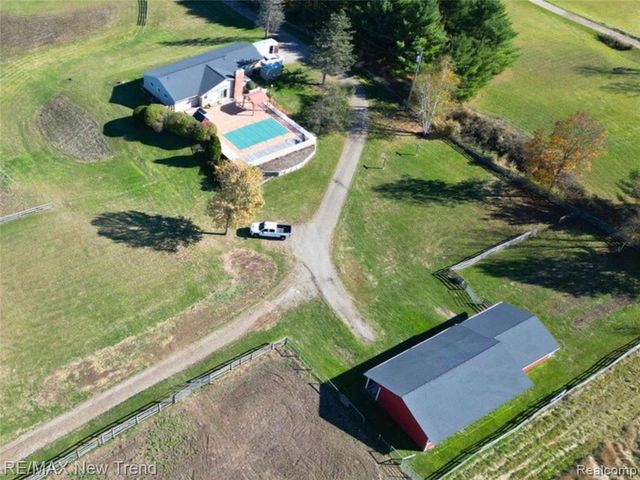 1656 S Lapeer Road, Lapeer, MI 48446