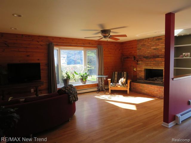 1656 S Lapeer Road, Lapeer, MI 48446