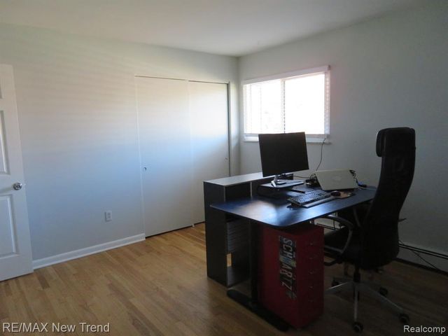 1656 S Lapeer Road, Lapeer, MI 48446