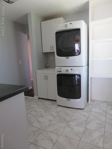 1656 S Lapeer Road, Lapeer, MI 48446