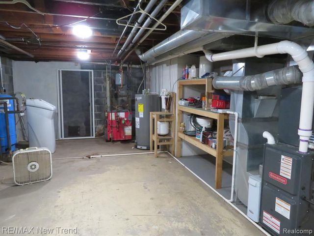 1656 S Lapeer Road, Lapeer, MI 48446